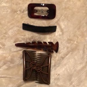 Set of 4 hair accessories